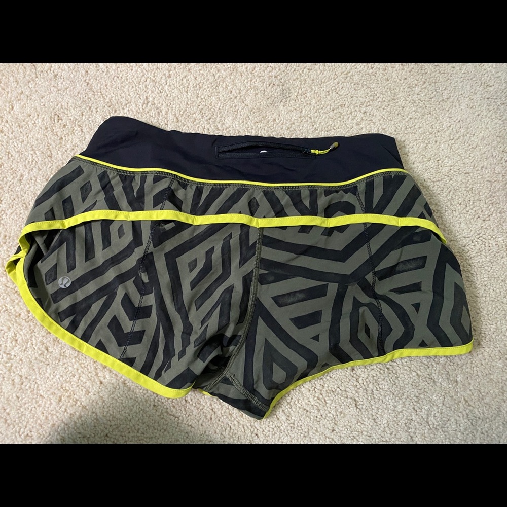 RARE lululemon pattern speed shorts